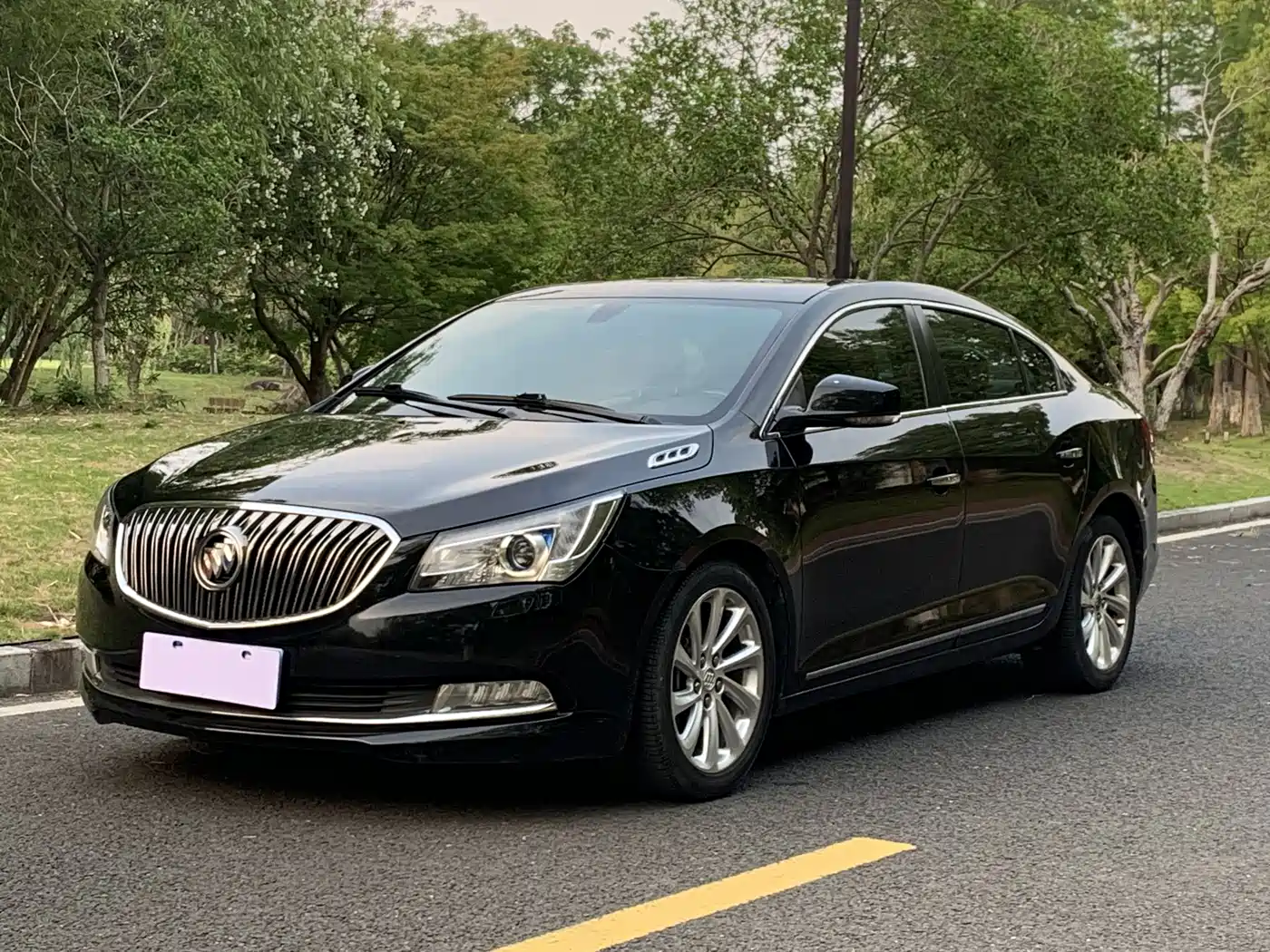 Buick LaCrosse 2013 2.4L SIDI Elite Comfort