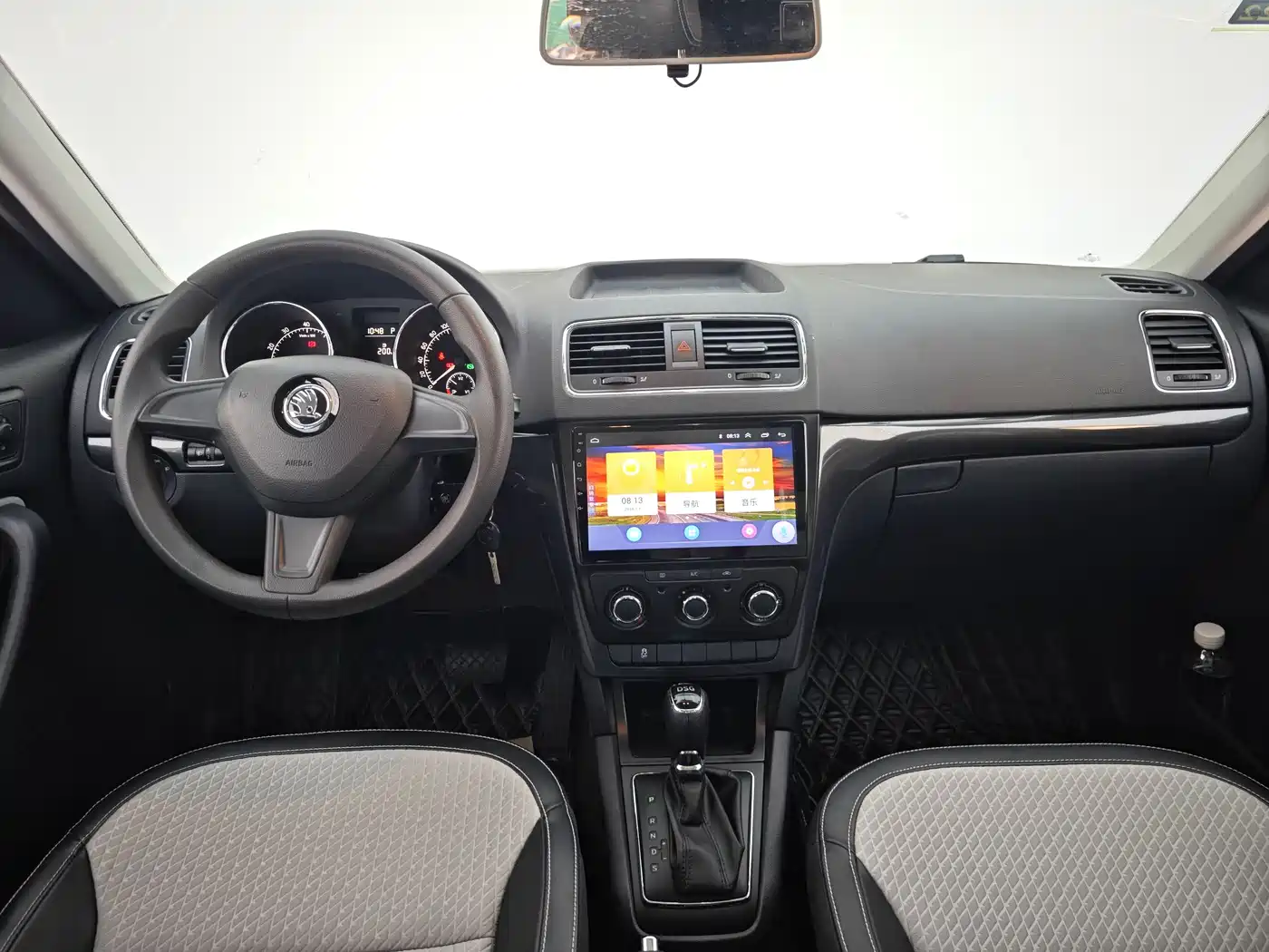 Škoda Yeti 2017 TSI280 DSG Advance фото 18