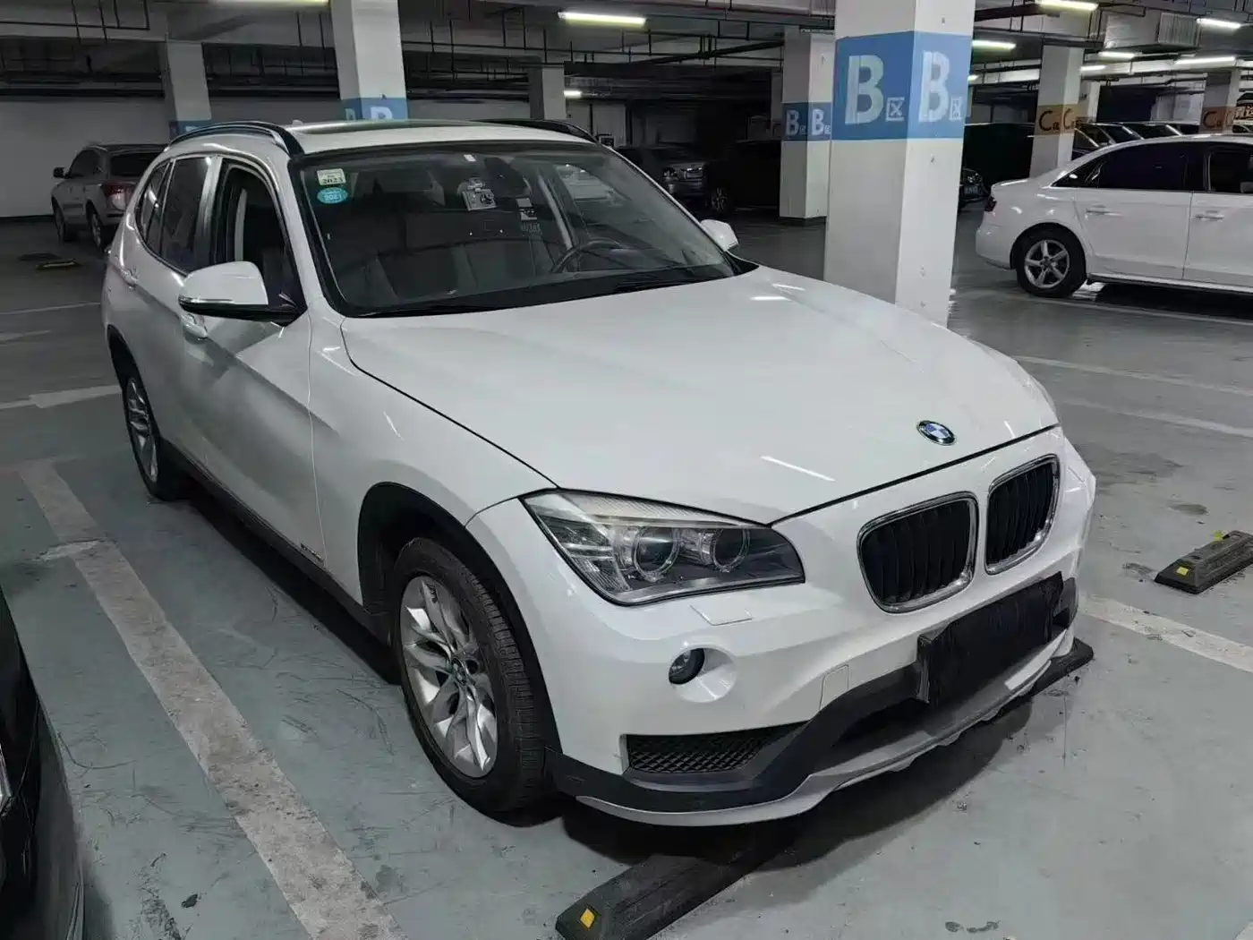BMW X1 2015 xDrive20i Fashion фото 2