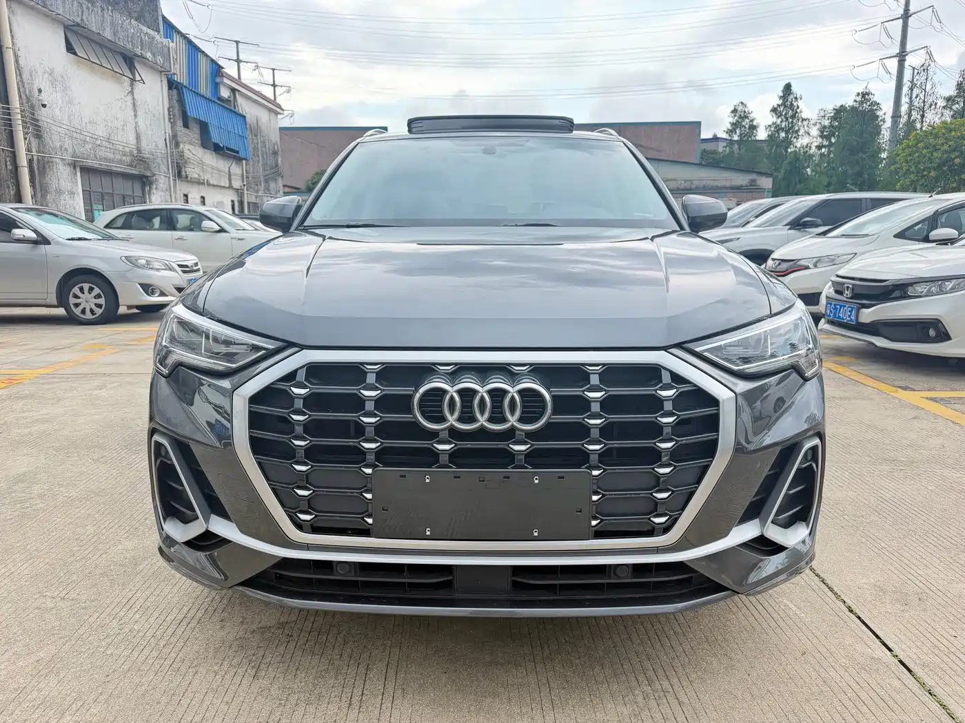 Audi Q3 2021 35 TFSI Fashion Sport фото 2