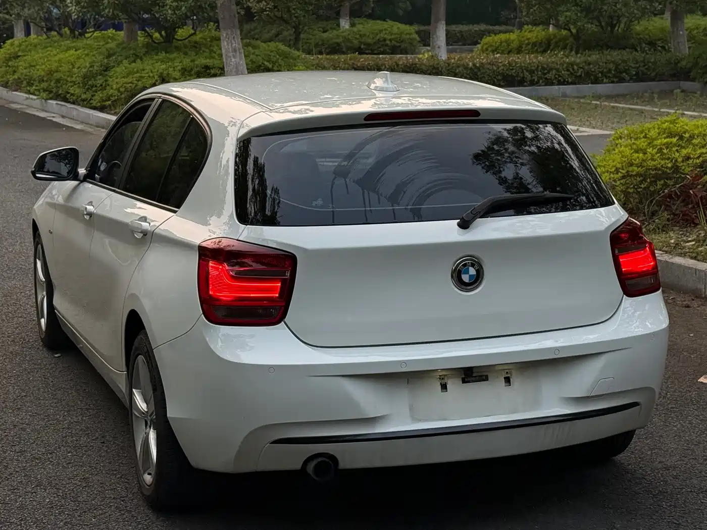 BMW 1 Series (Import) 2013 Facelift 118i Sport Model фото 6