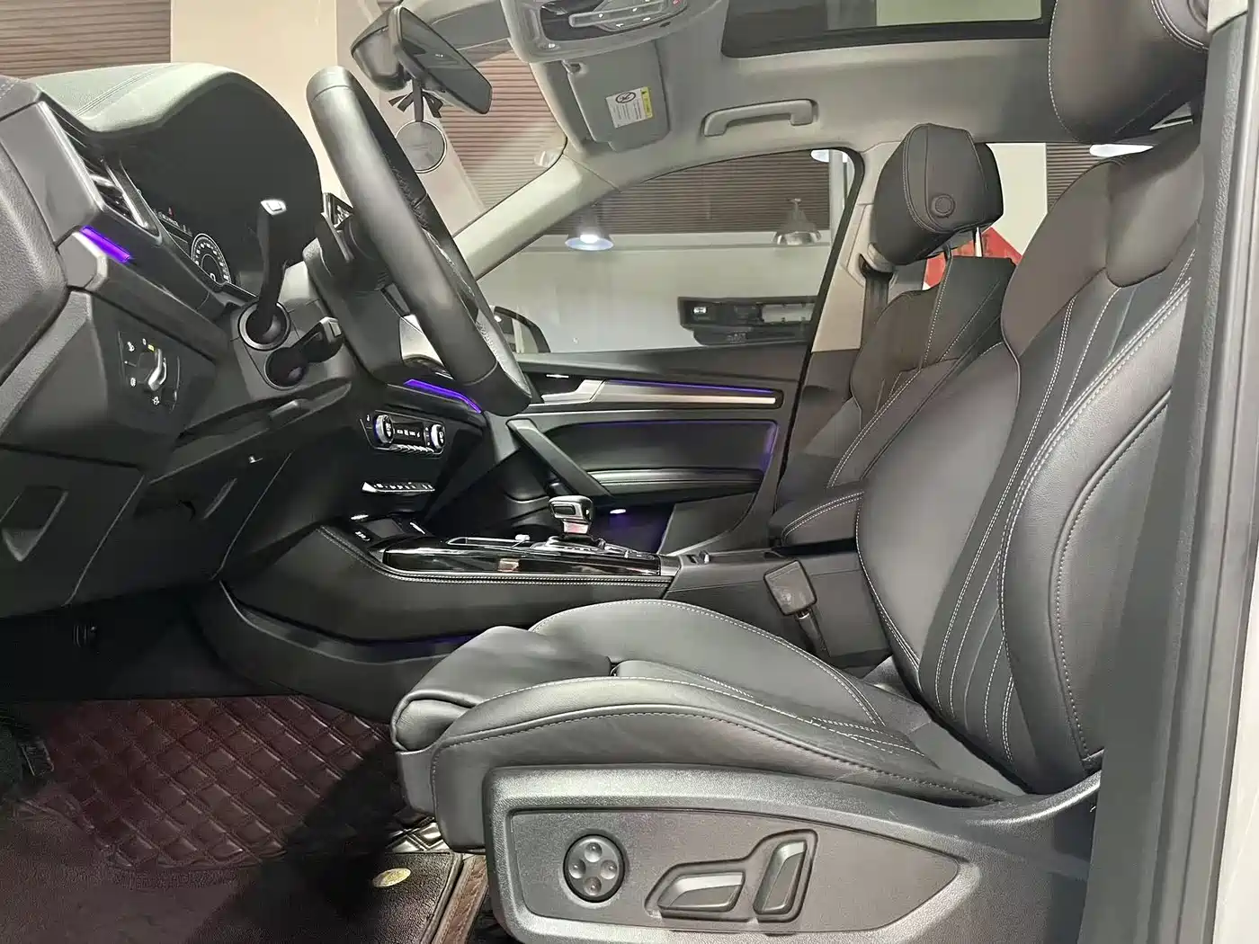 Audi Q5L 2023 40T Luxury Dynamic фото 5