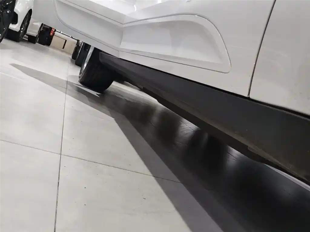 Porsche Macan 2017 Macan 2.0T фото 21