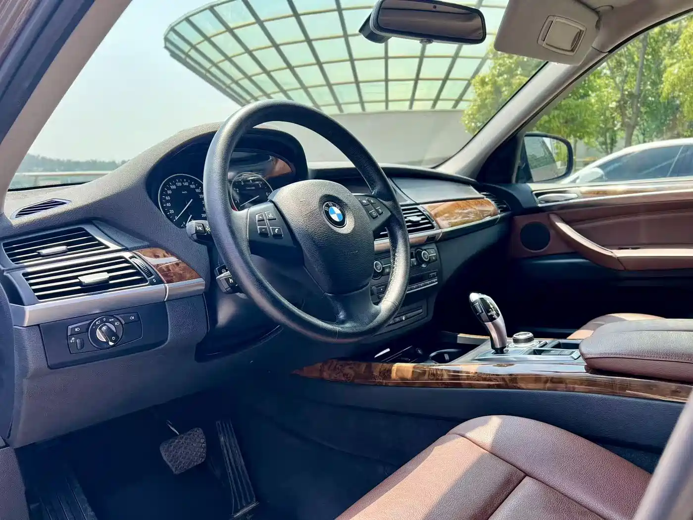 BMW X5 (Import) 2011 xDrive35i Leading Edition фото 7