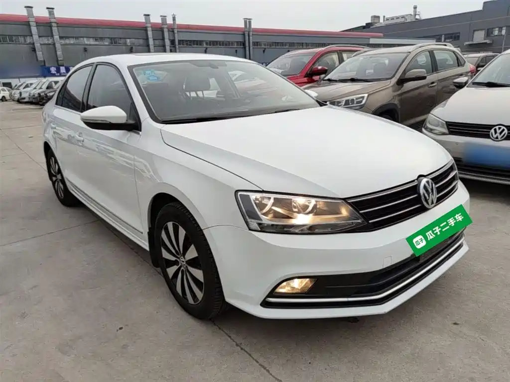 Volkswagen Sagitar 2018 1.6L Automatic Comfort фото 4