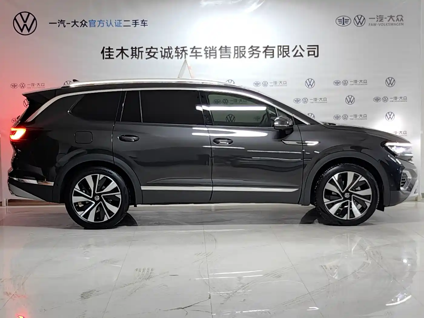 Volkswagen Talagon 2022 380TSI 4WD Luxury Premium Pro Edition 6-seater фото 7