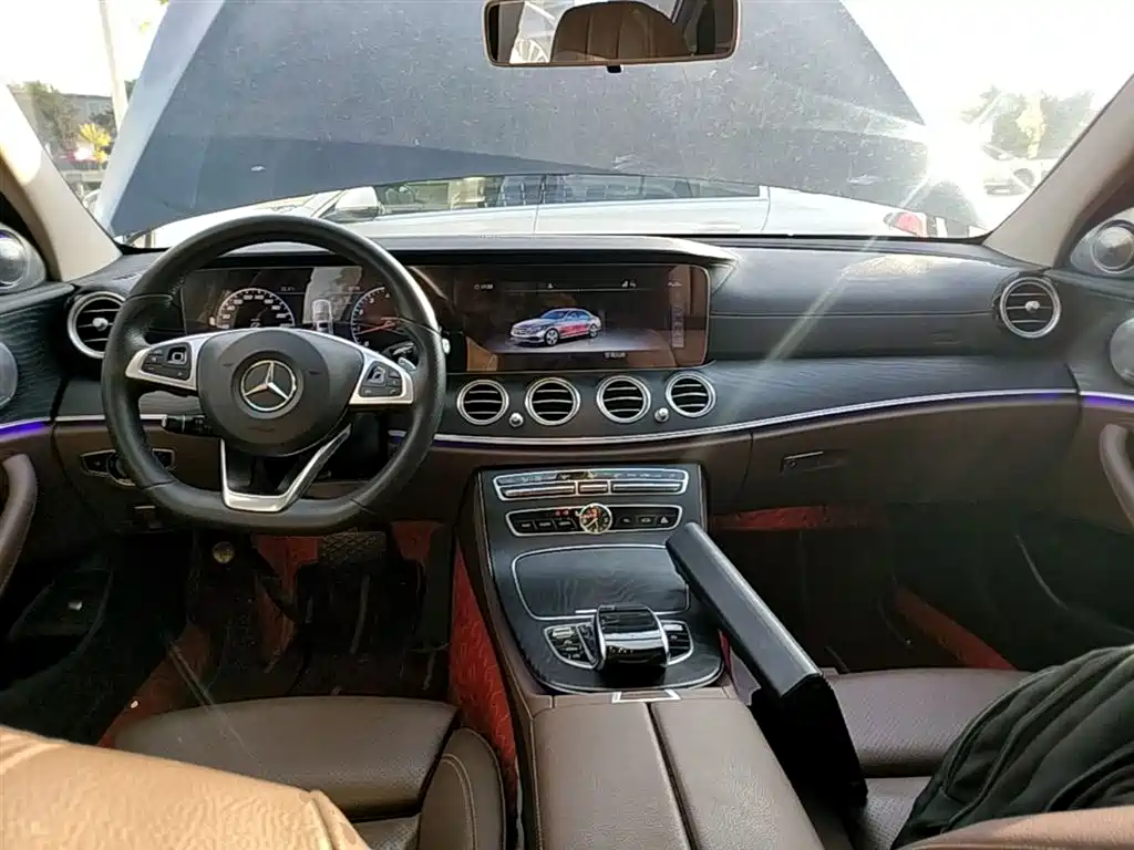 Mercedes-Benz E-Class 2018 Facelift E 200 L Sport фото 6
