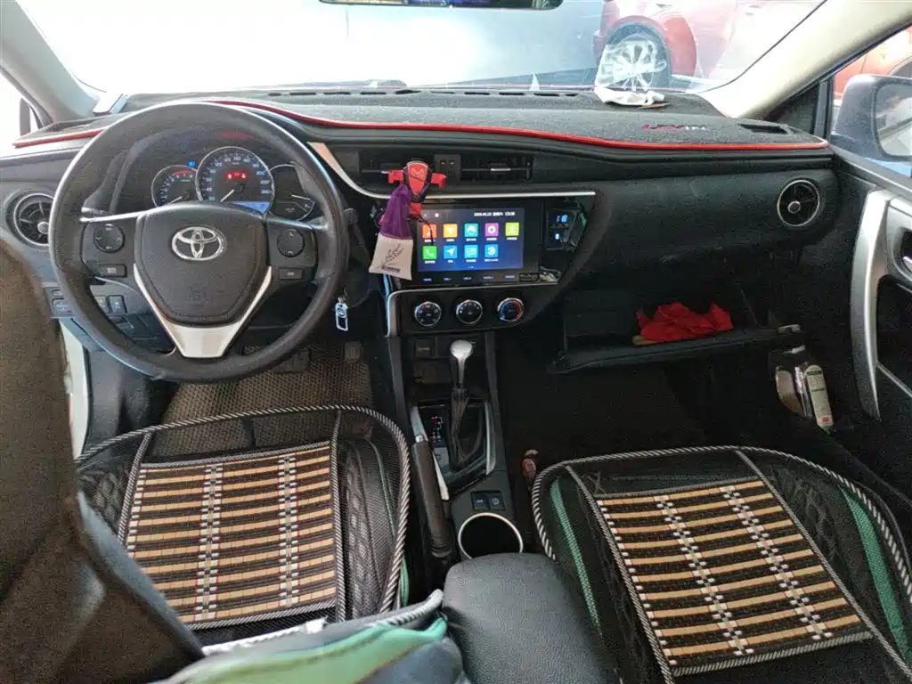 Toyota Levin 2017 Facelift 185T CVT Elite (China V) фото 10