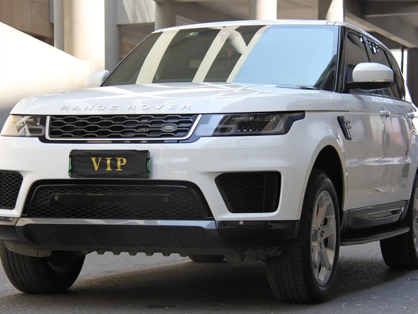 Land Rover Range Rover Sport PHEV 2018 Model P400e фото 3