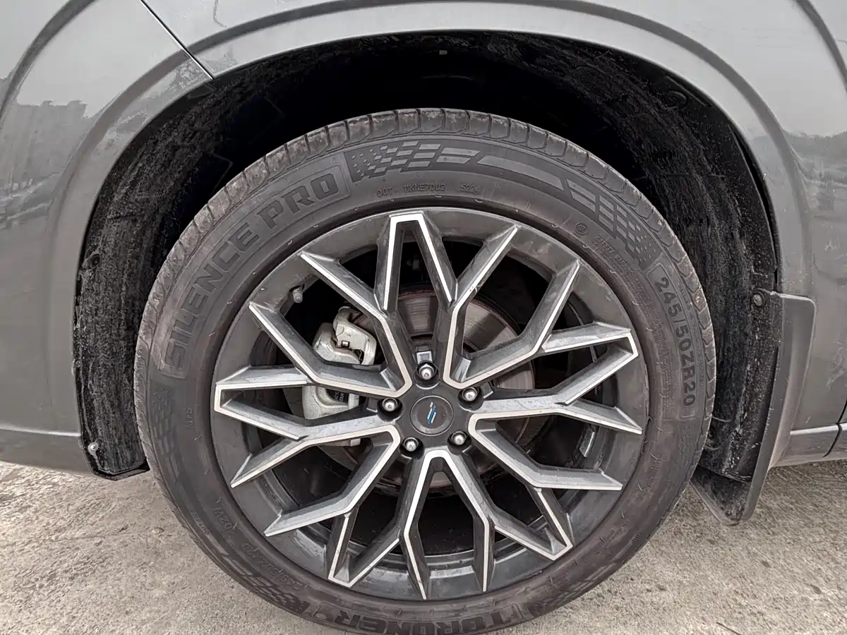 CHANGAN CHANGAN AUCHAN Z6