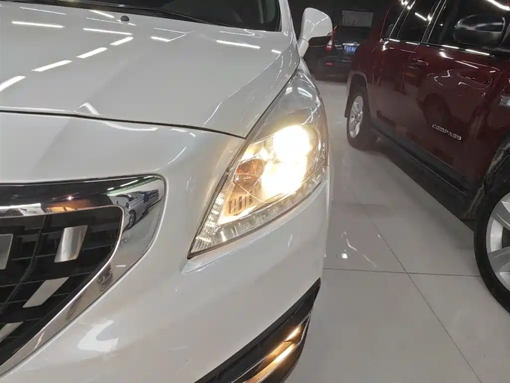 Peugeot 3008 2016 1.6THP Automatic Classic Edition фото 24