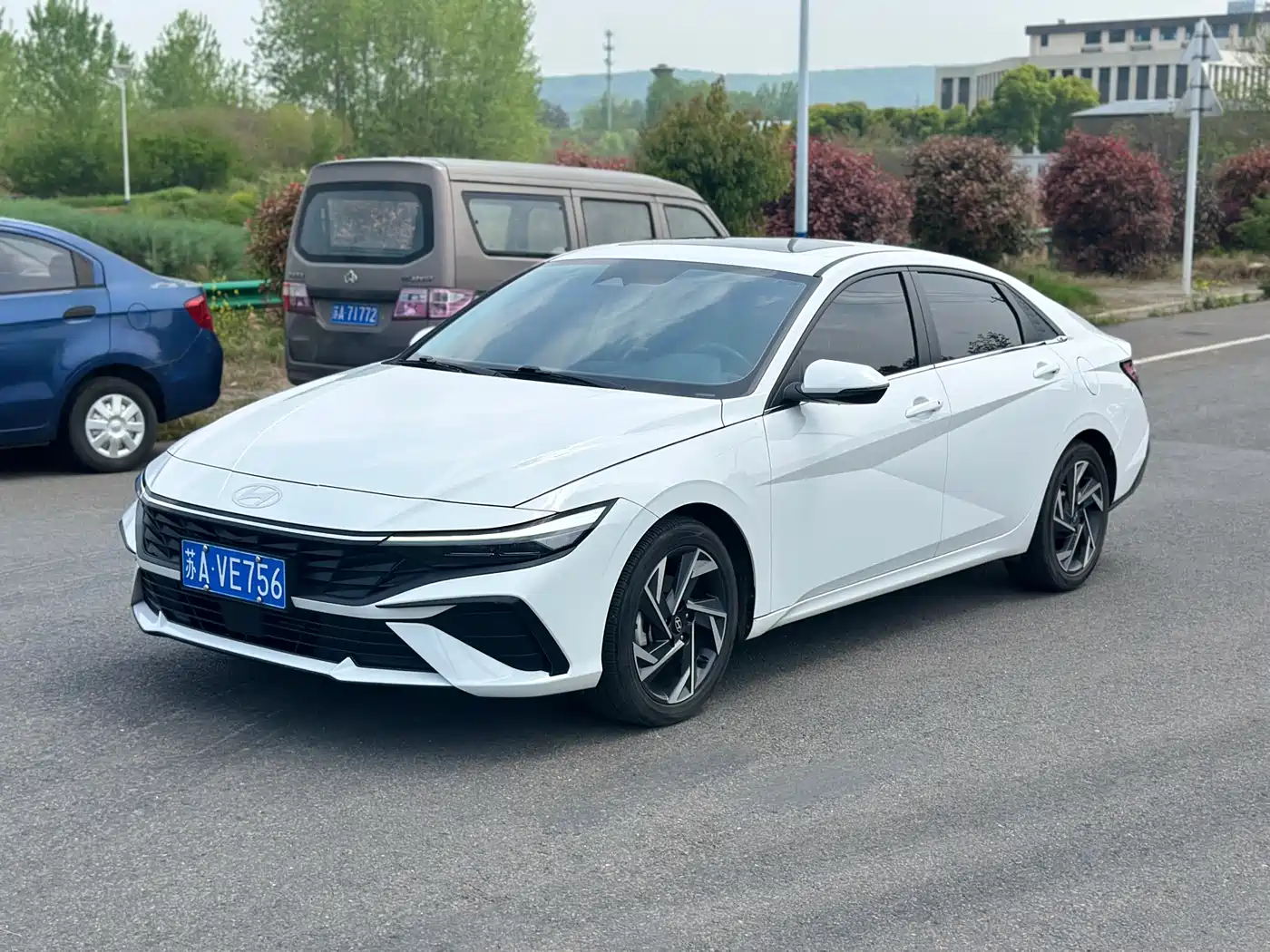 Hyundai Elantra 2023 Model 1.5L CVT LUX Premium Edition