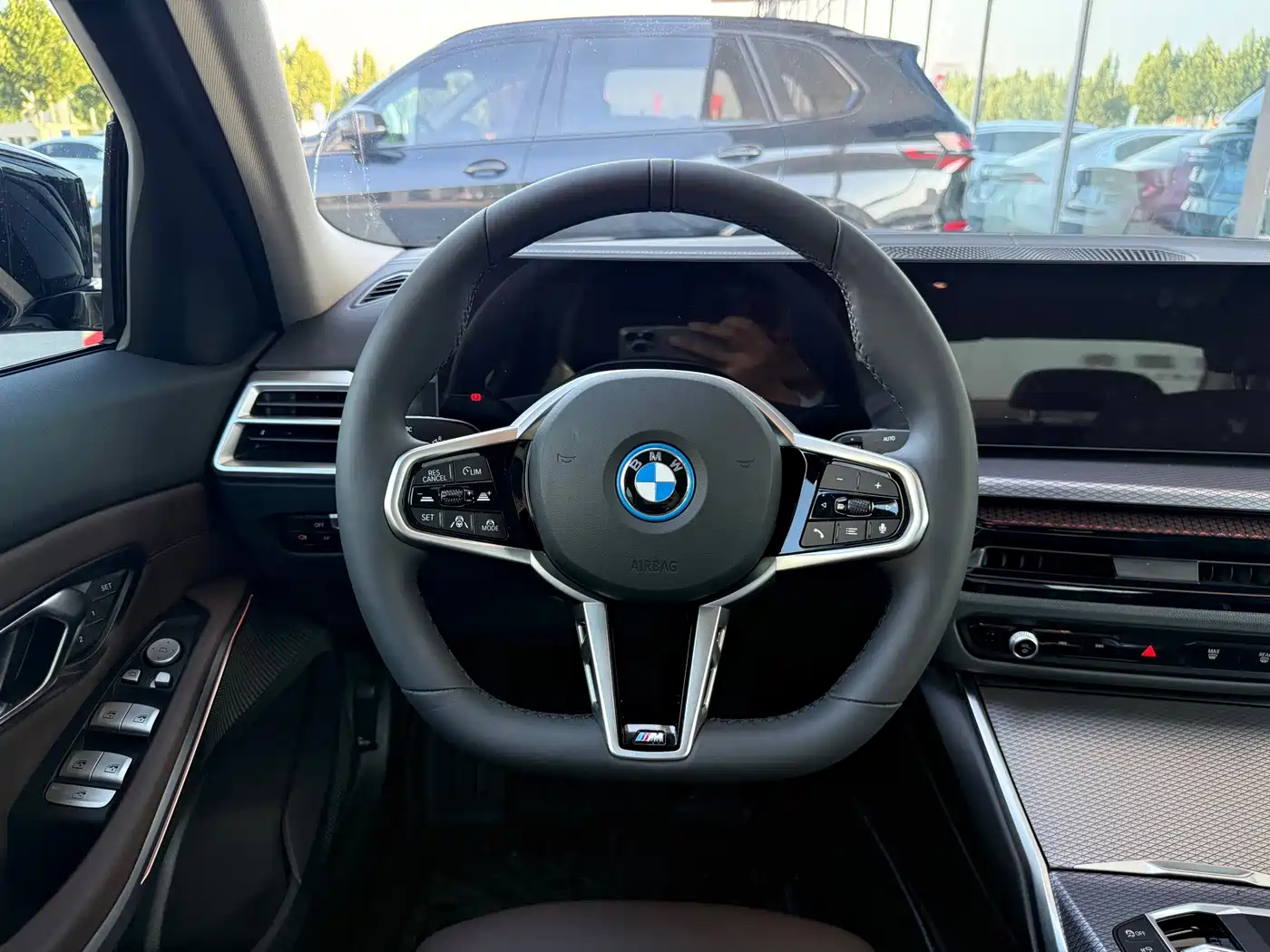 Фото 6 - BMW i3