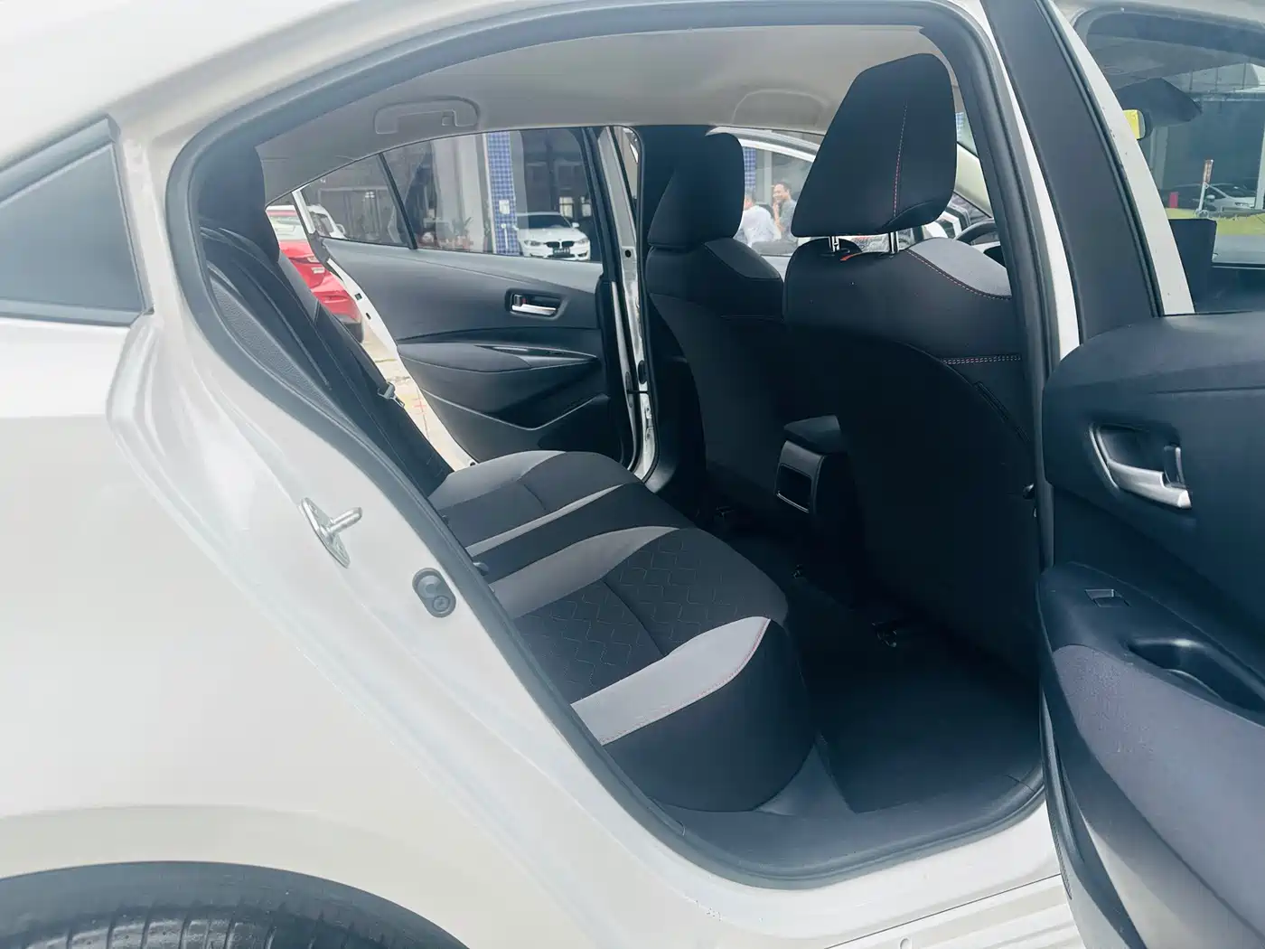 Toyota Corolla 2023 1.2T Pioneer Edition фото 6