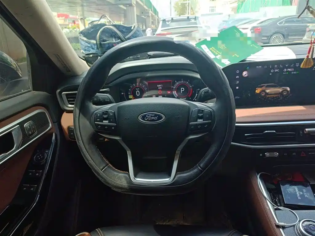 FORD EXPLORER