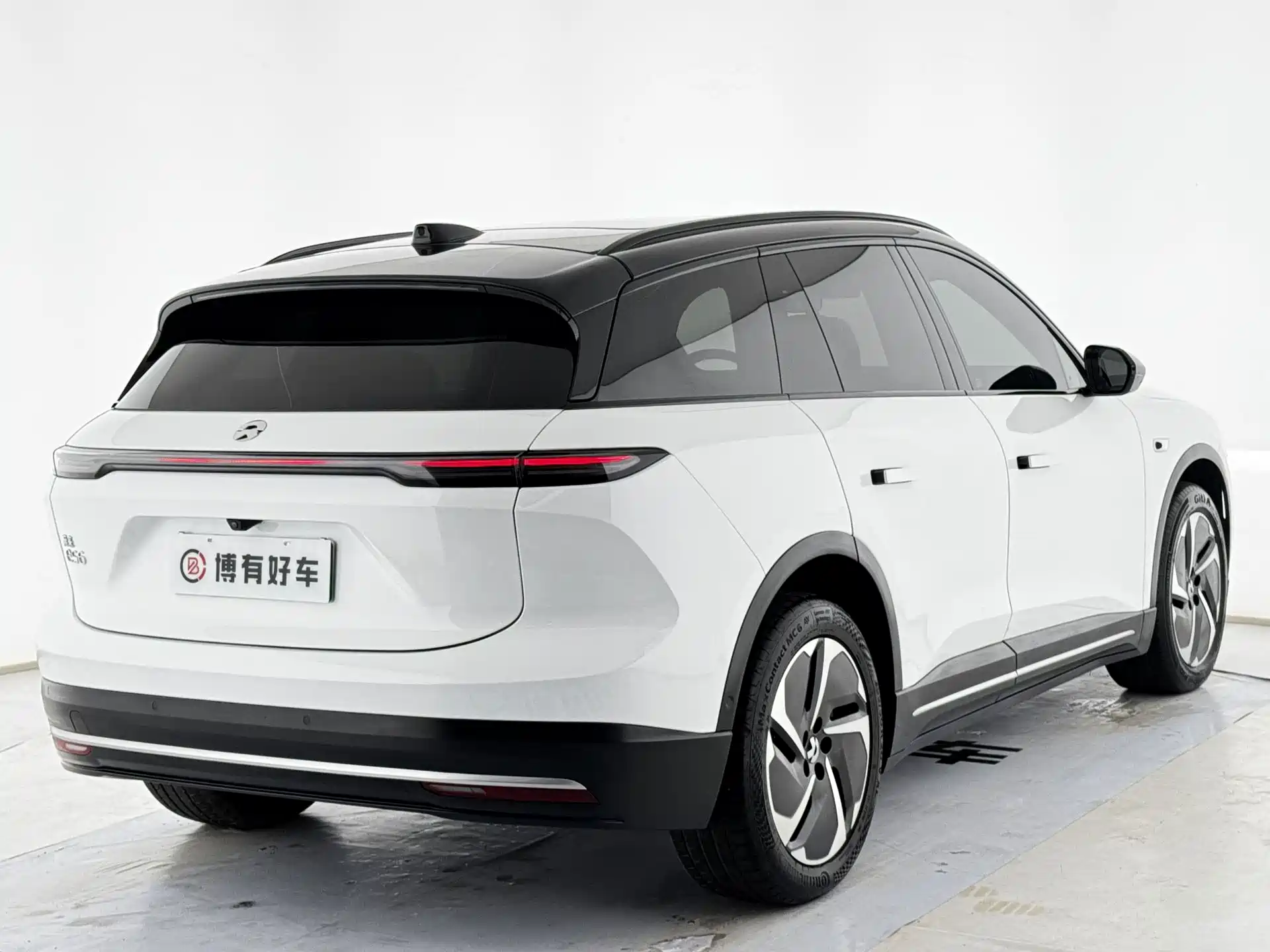 Фото 10 - NIO ES6