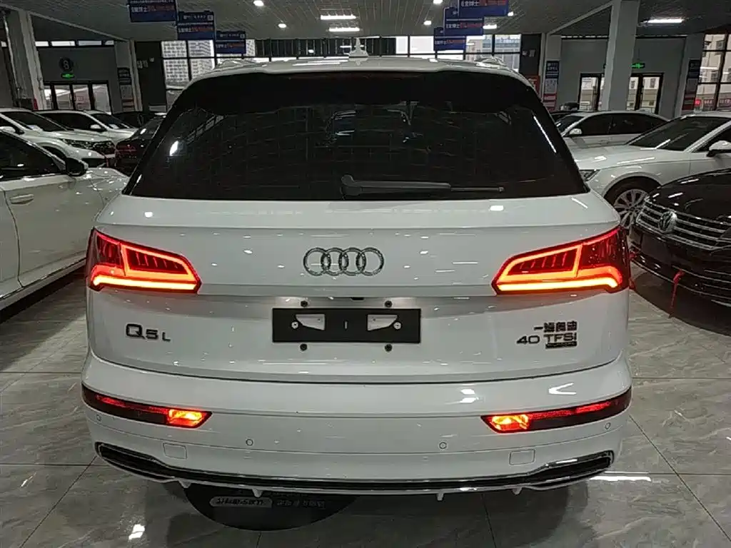 Audi Q5L 2018 40 TFSI Premium Fashion China VI фото 6