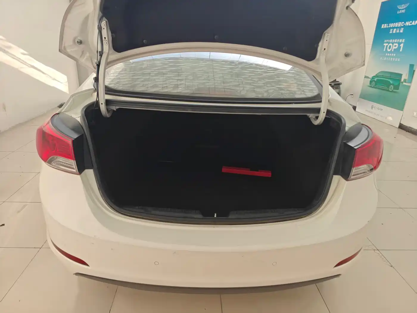 Hyundai Langdong 2015 1.6L Auto Premium фото 14