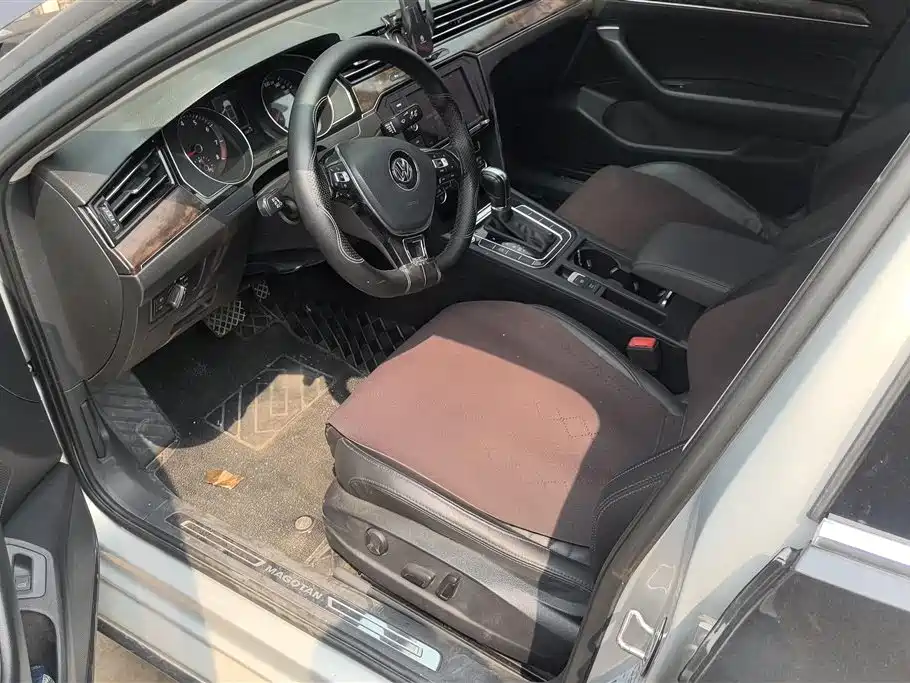 Volkswagen Magotan 2019 330TSI DSG Luxury China V фото 9