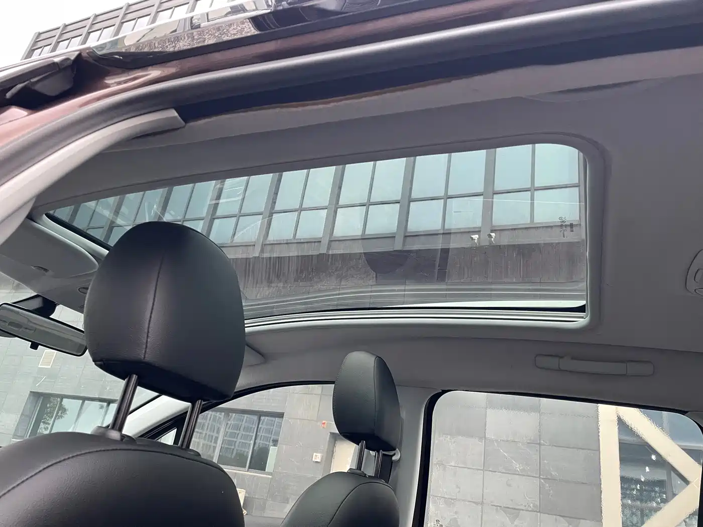 Peugeot 2008 2014 1.6L Automatic Navigation Edition фото 9