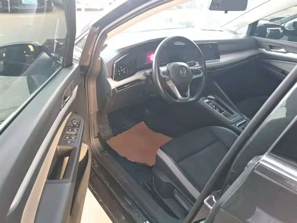 Volkswagen Golf 2021 280TSI DSG Pro фото 16