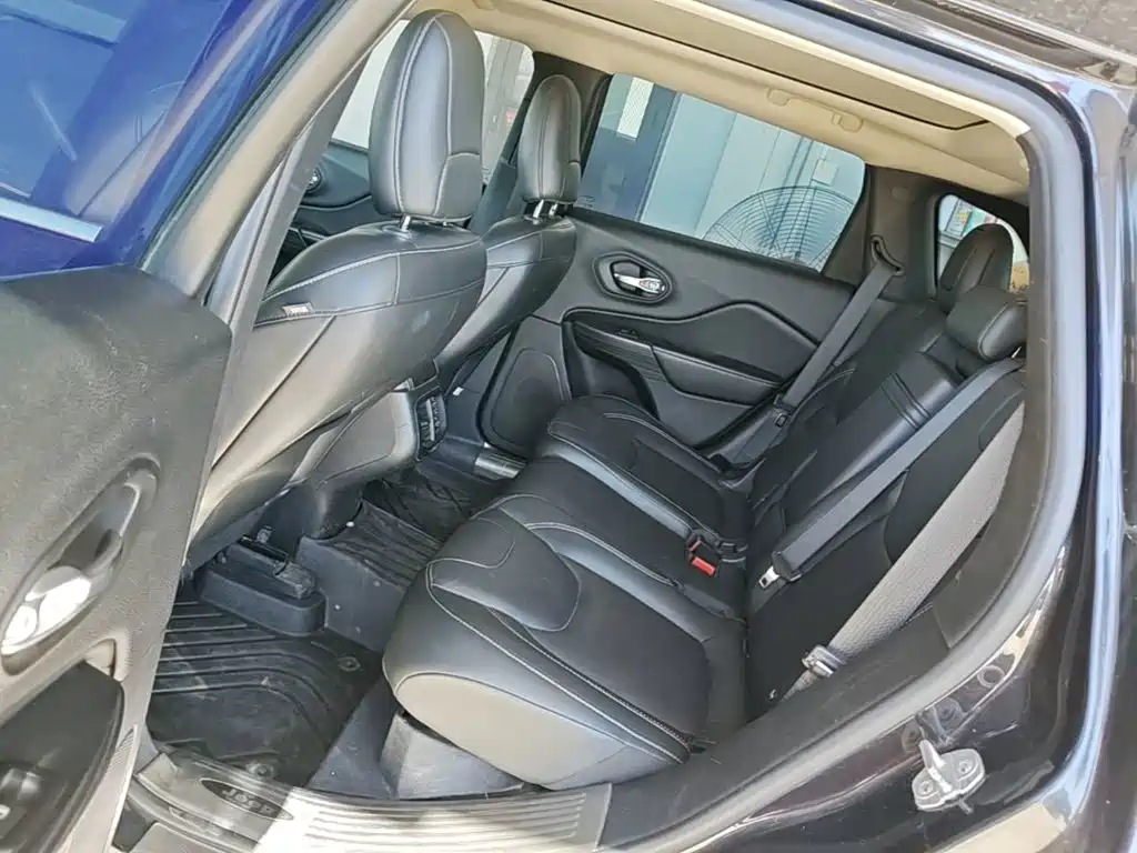 Jeep Cherokee 2018 2017 2.0L Superior Edition