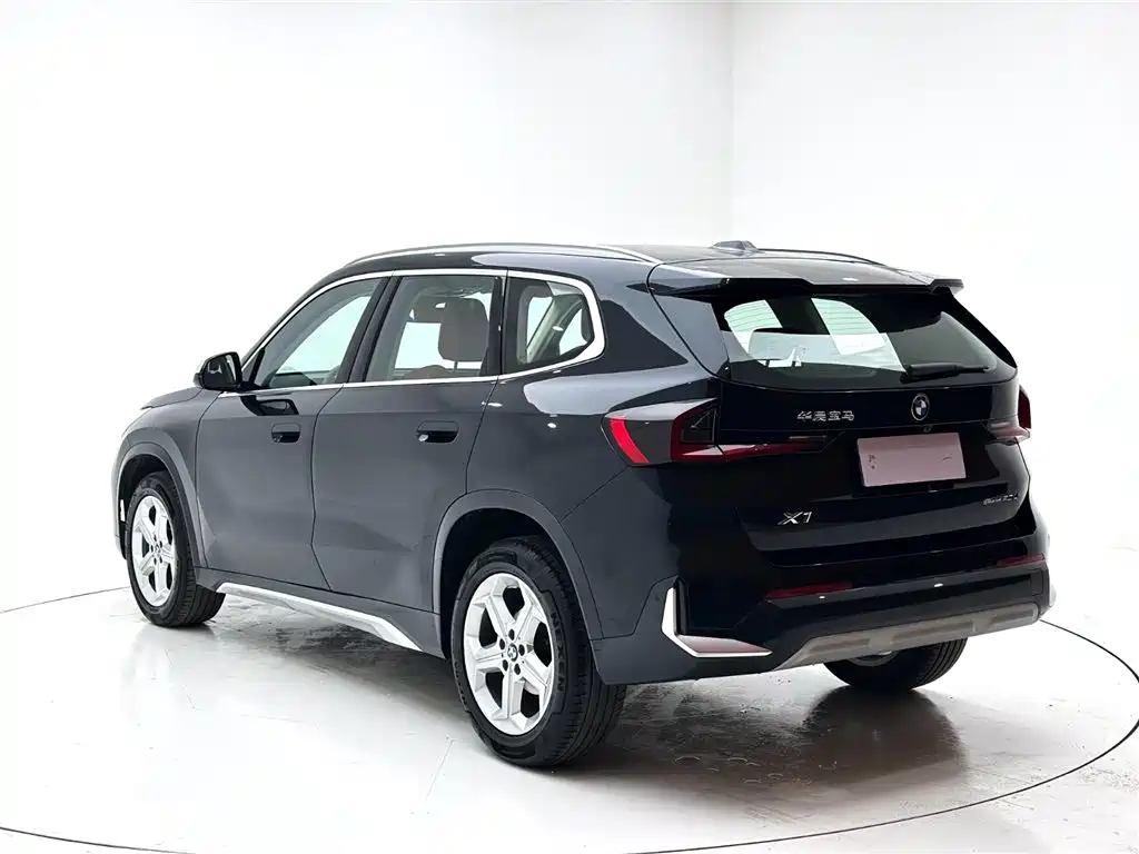 BMW X1 2023 sDrive20Li X Design Package фото 4