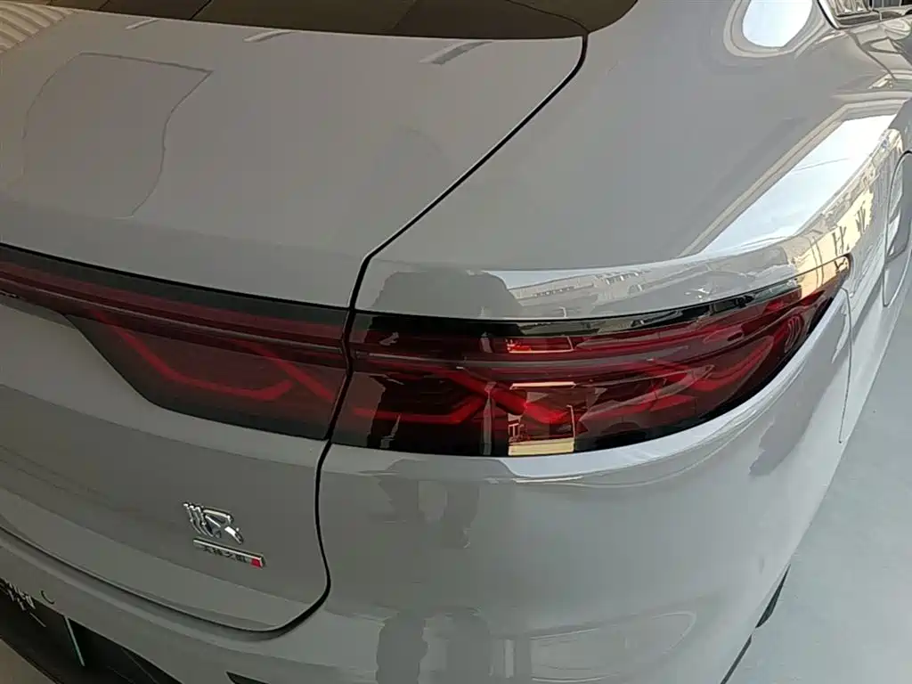 BYD Han 2025 DM-i Smart Driving Edition 125KM LiDAR Flagship фото 24