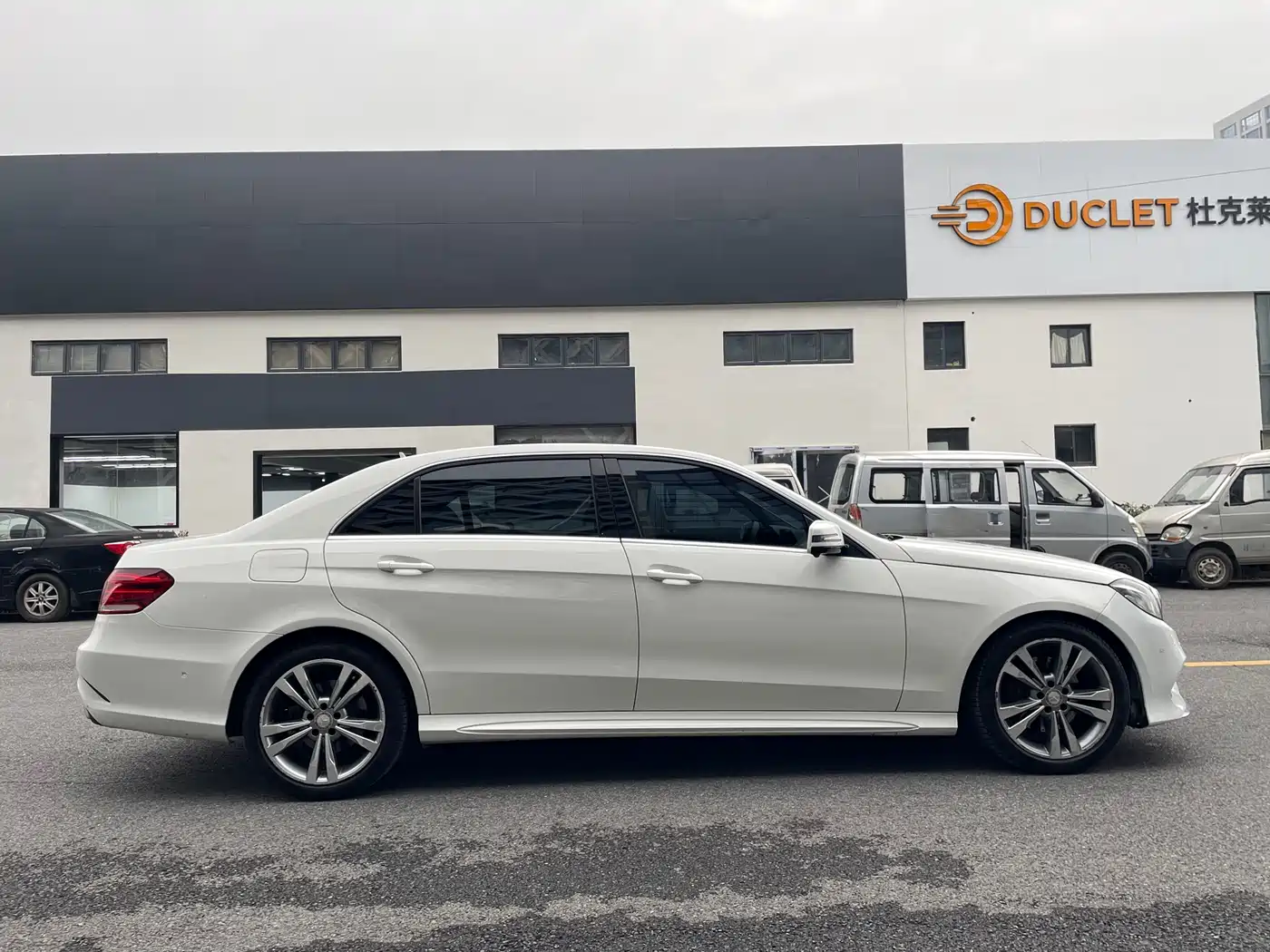 Mercedes-Benz E-Class 2015 Facelift E 200 L Sport фото 19
