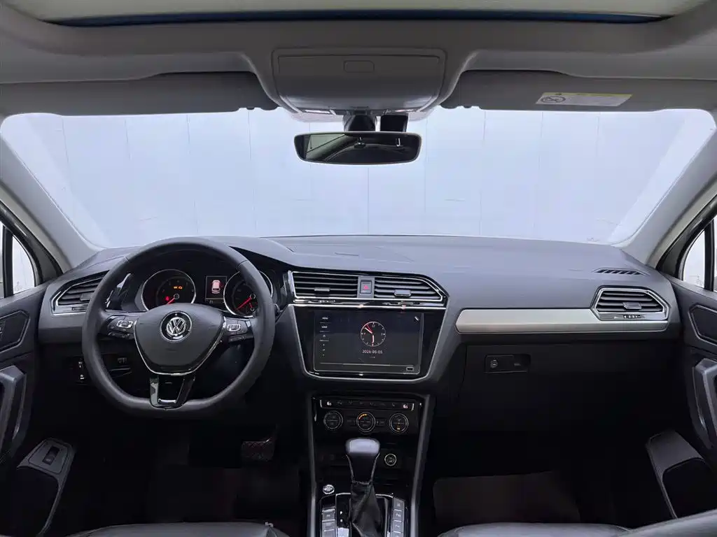 Volkswagen Tiguan L 2020 330TSI Auto 2WD Smart Luxury China VI фото 20