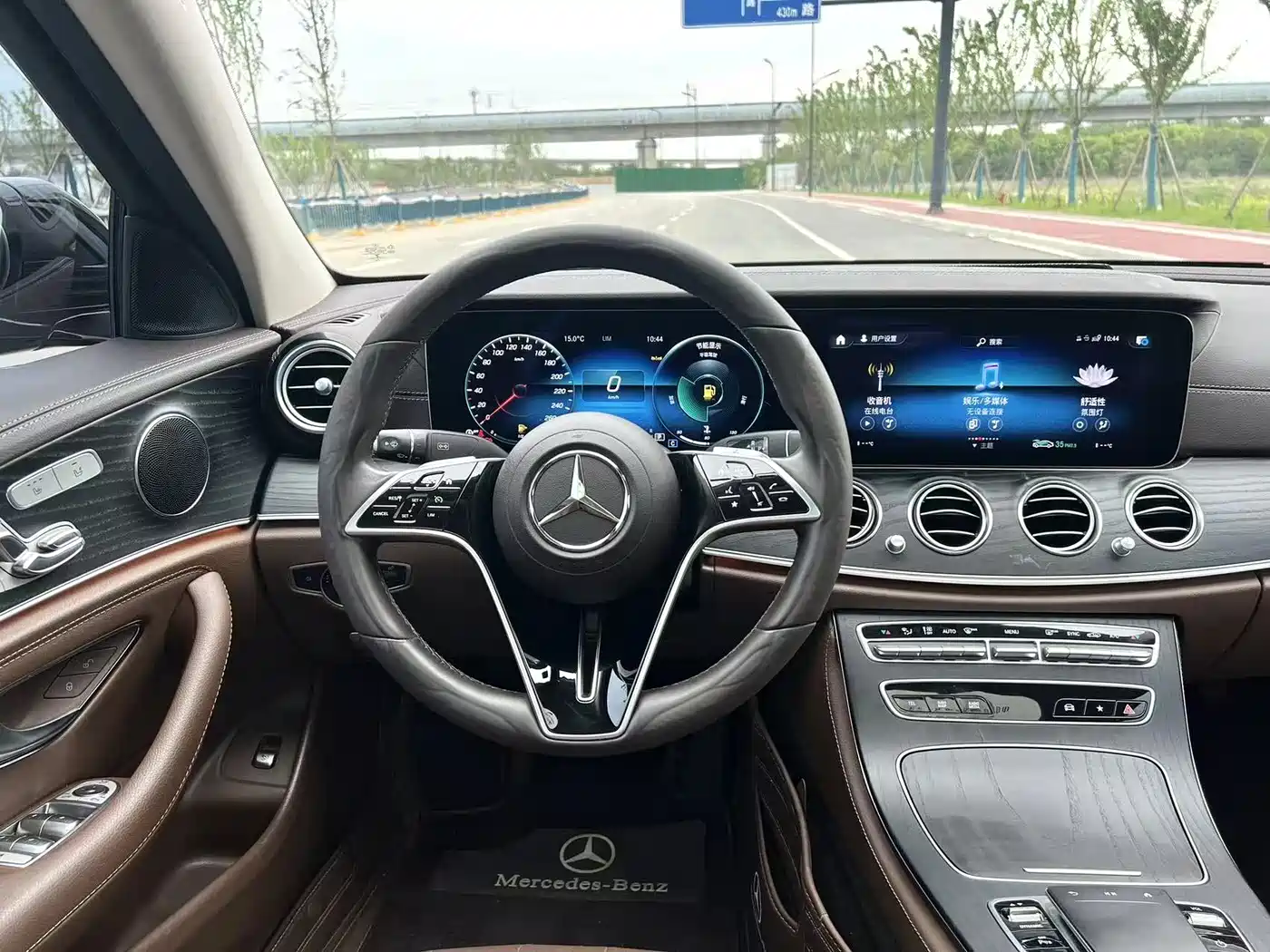 Mercedes-Benz E-Class 2023 E 300 L Fashion фото 12