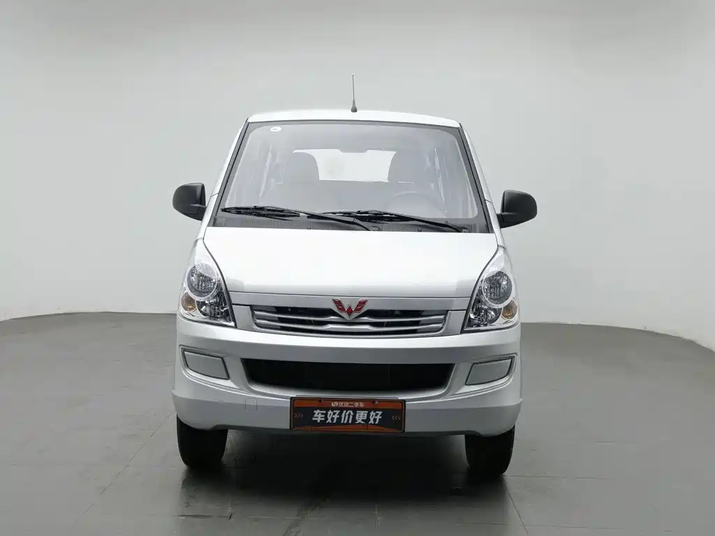 Wuling Motors Wuling Rongguang S 2025 2023 1.5L Base 5/7 Seater