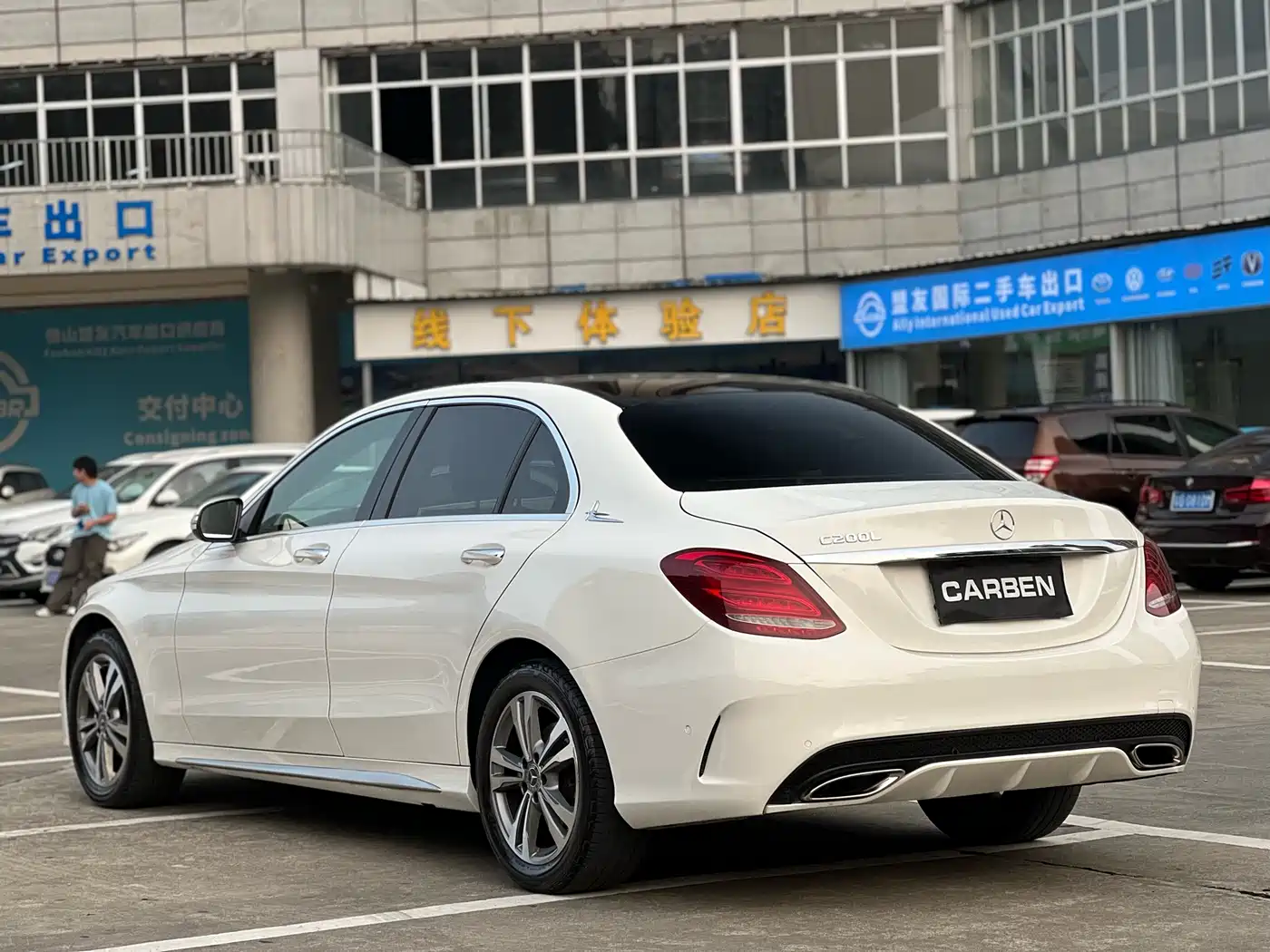Mercedes-Benz C-Class 2017 C 200 L Sport фото 6