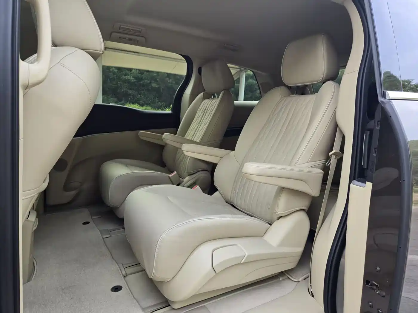 Buick GL8 2023 Land Business Class 652T Luxury фото 9