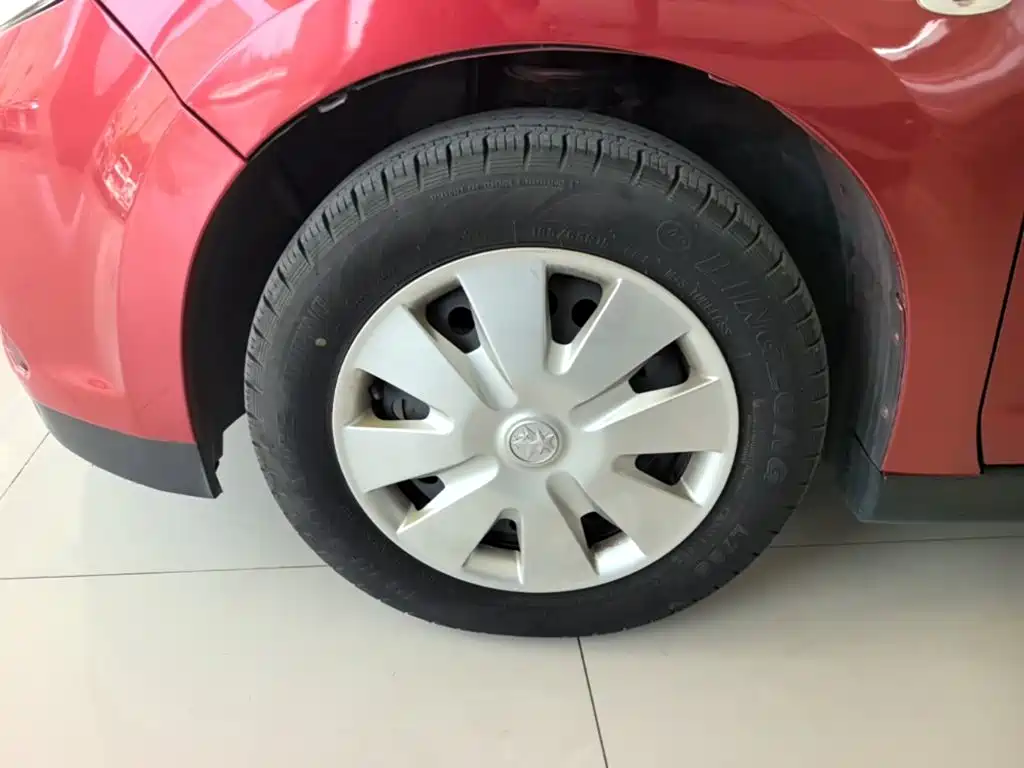 Venucia R50 2016 2016 Model 1.6L Automatic Elite Edition