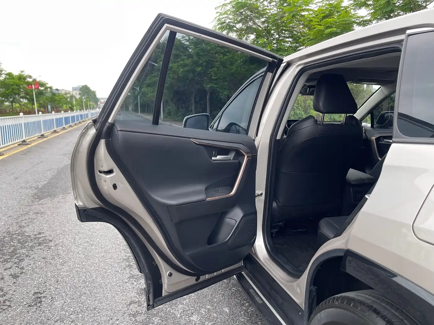 Toyota Wildlander 2024 2.0L CVT 2WD Urban Edition фото 29