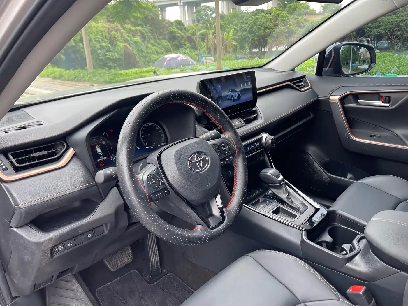 Toyota Wildlander 2024 2.0L CVT 2WD Urban Edition фото 18