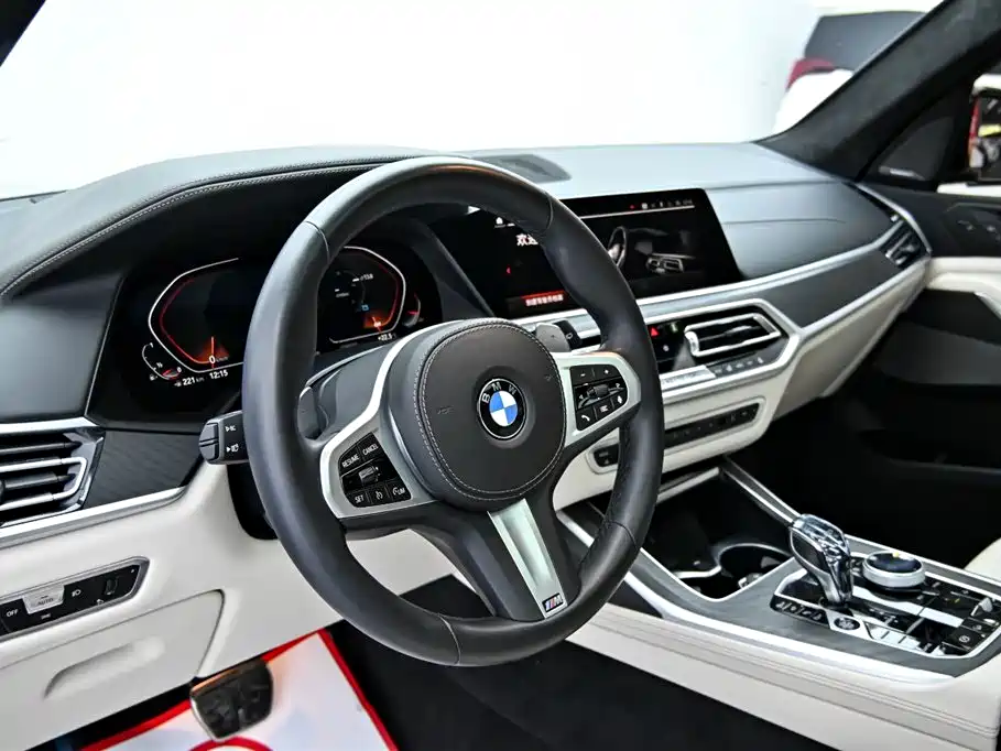 BMW X7 2022 xDrive40i Exclusive M Sport Package фото 15