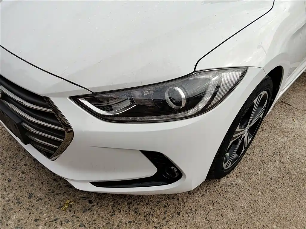 Hyundai Elantra 2018 1.4T DCT Dynamic·Vitality Model фото 24