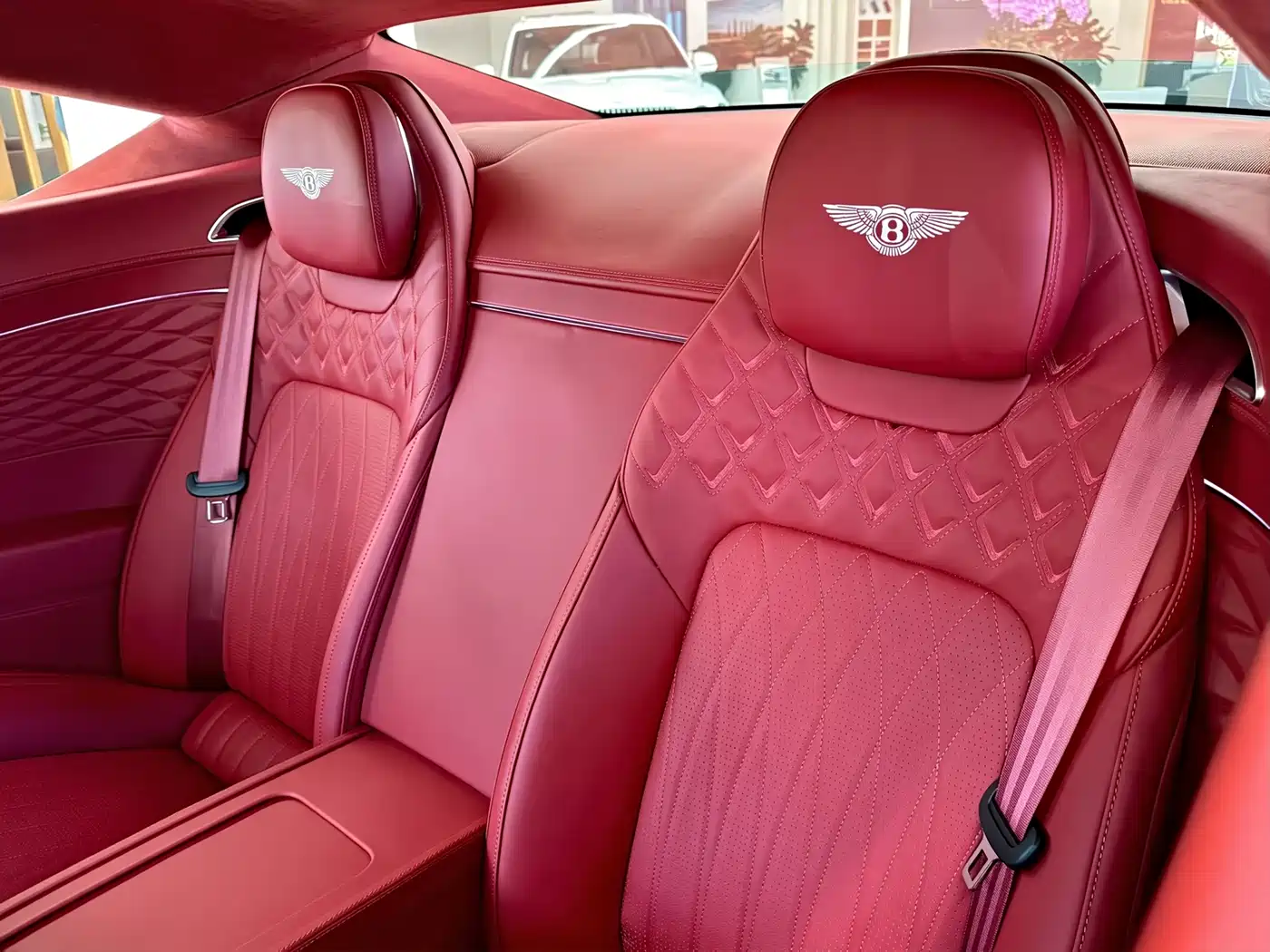 Bentley Continental фото 9