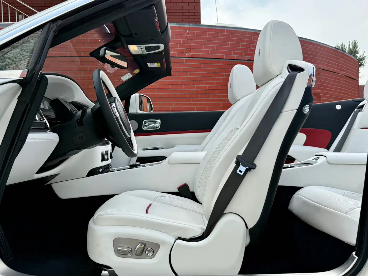 Rolls-Royce Dawn 2017 2015 6.6T Standard