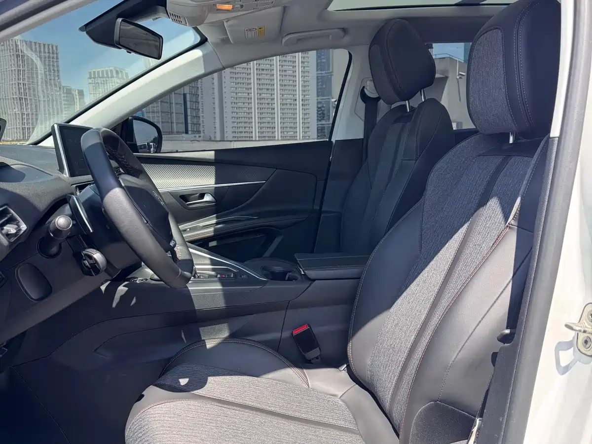 Peugeot 5008 2017 380THP 7-seat Elite Edition фото 12
