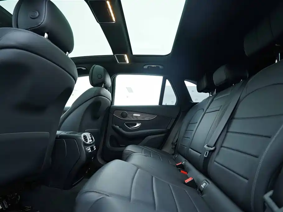 Mercedes-Benz GLC 2022 Model GLC 300 L 4MATIC Dynamic Edition фото 18