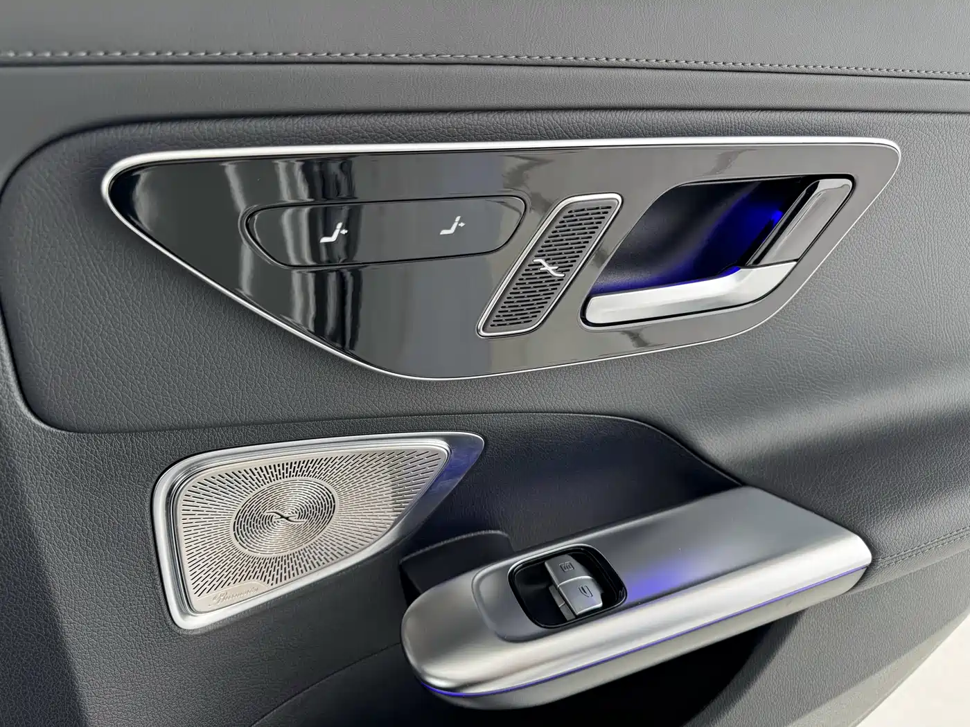 Mercedes-Benz C-Class 2024 Facelift C 260 L Moonlight Sport фото 16