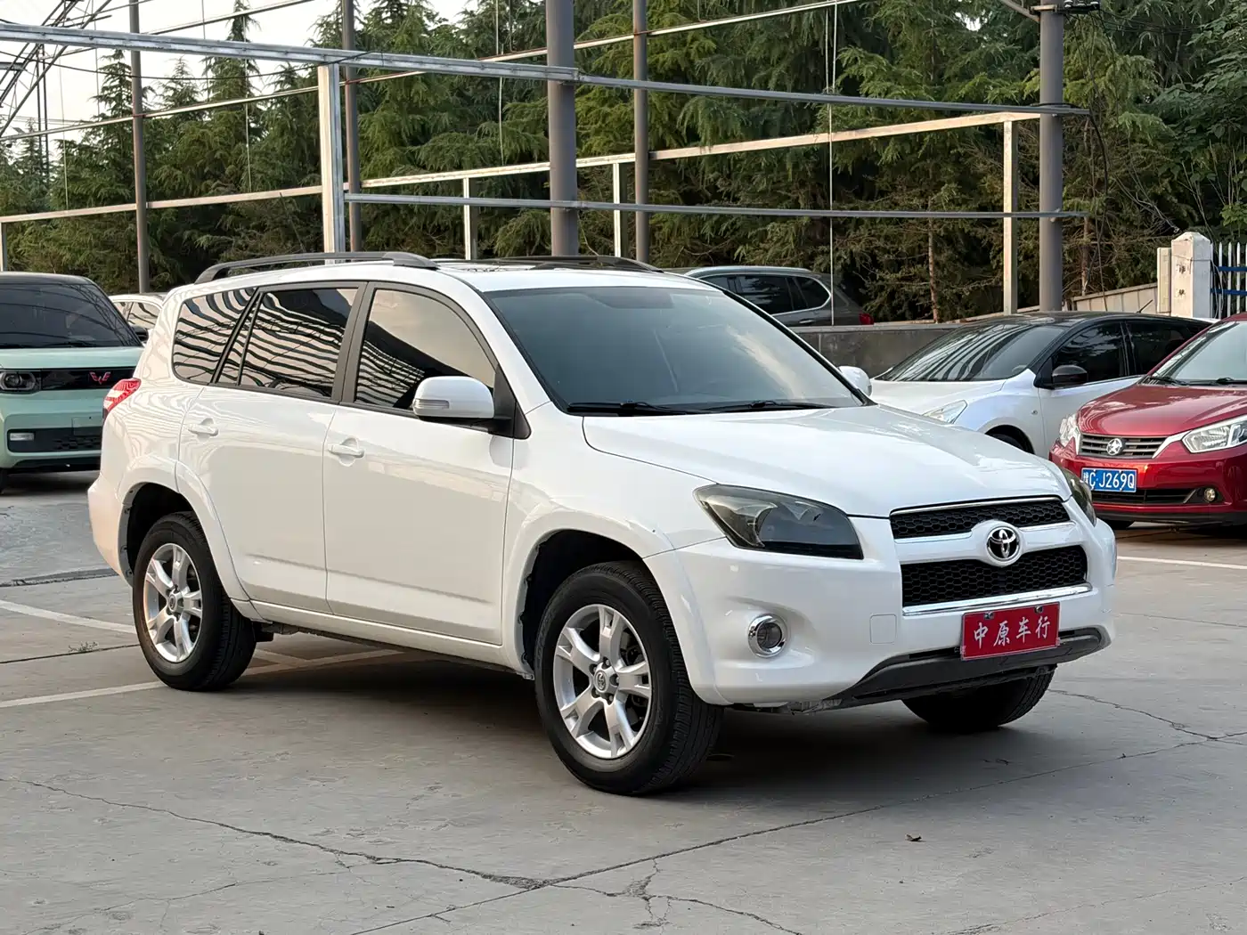 Toyota RAV4 Rongfang 2012 Styling Edition 2.0L Automatic 4WD фото 3