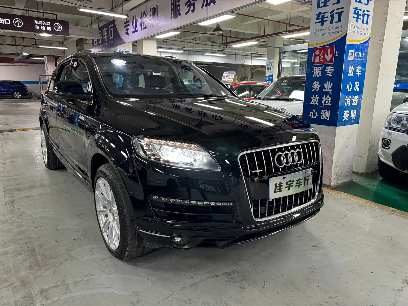 Фото 1 - Audi Q7