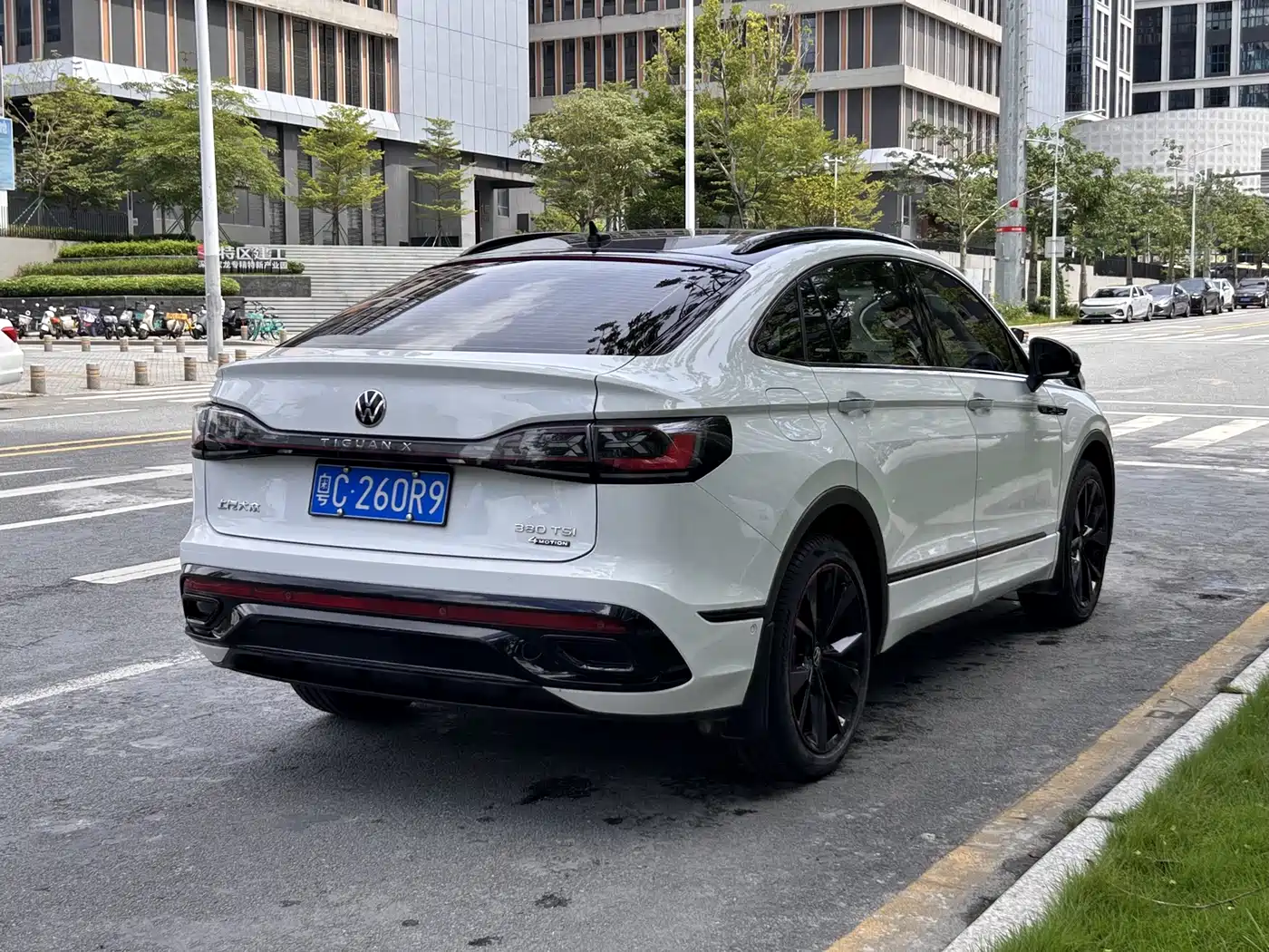 Volkswagen Tiguan X 2022 2023 Facelift 330TSI FWD Prestige Flagship