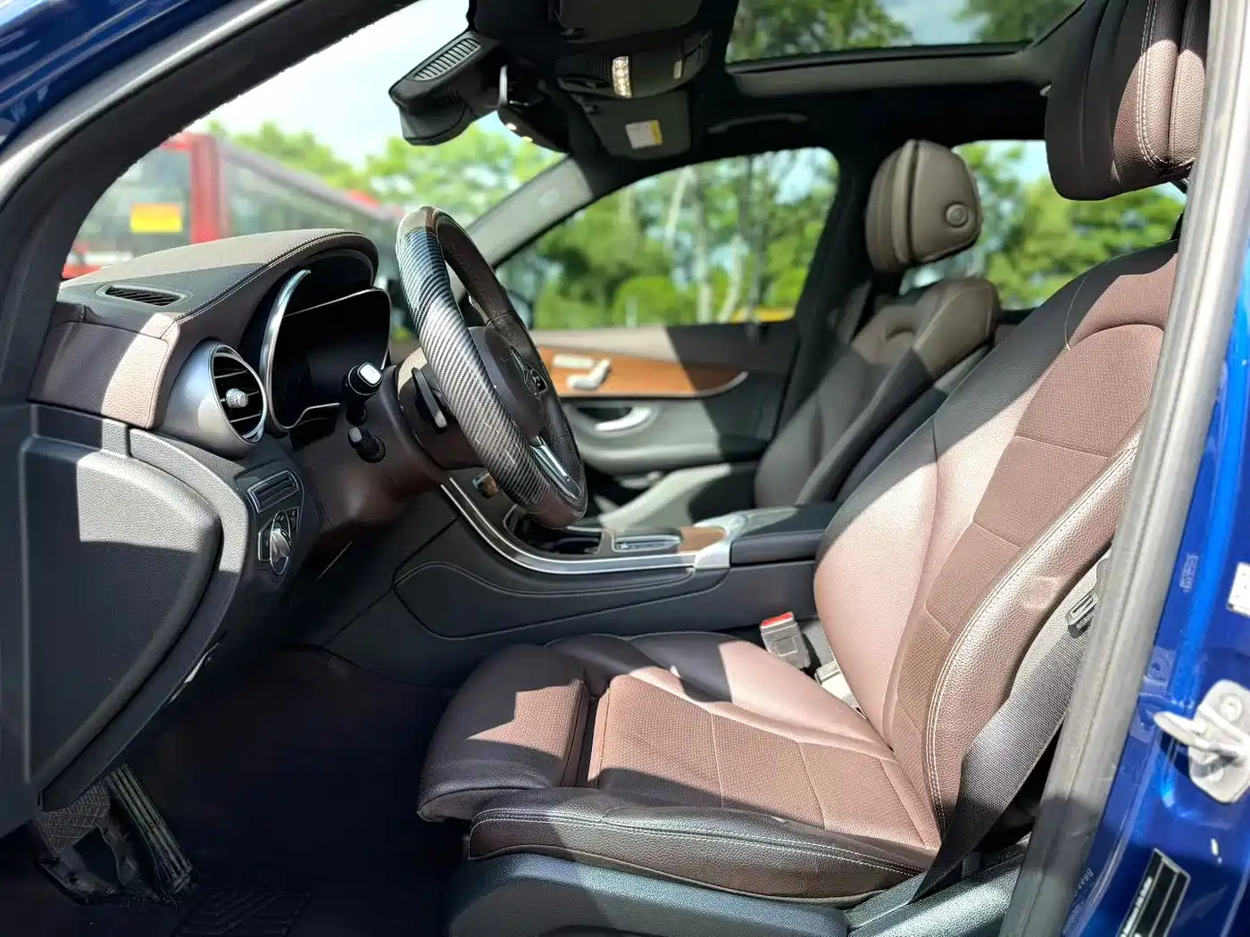 Фото 7 - Mercedes-Benz GLC
