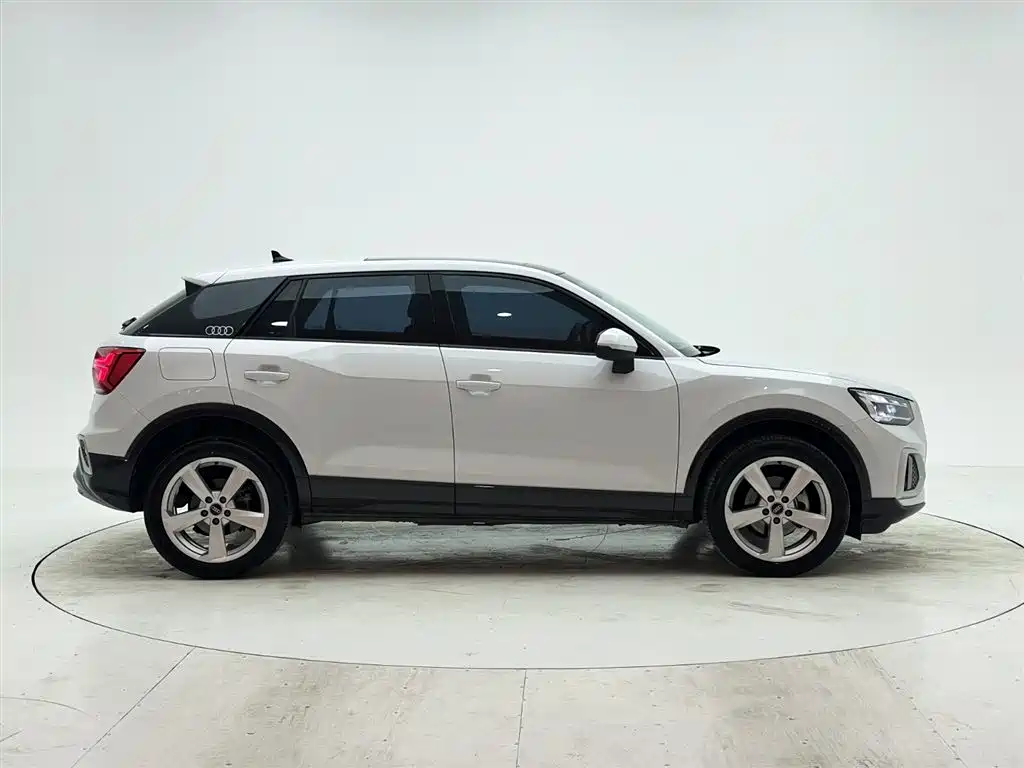 Audi Q2L 2022 35 TFSI Progressive Elegance фото 9