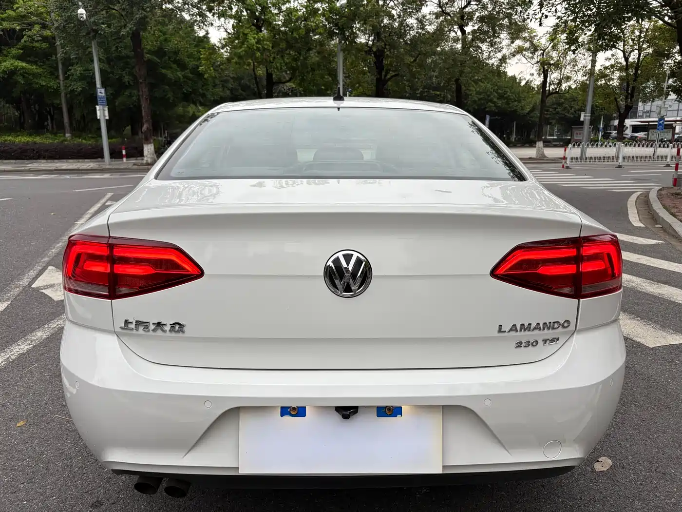 Volkswagen Lamando 2017 230TSI DSG Trend Edition фото 6